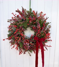 Festive Door Wreath: Festive Roseberry